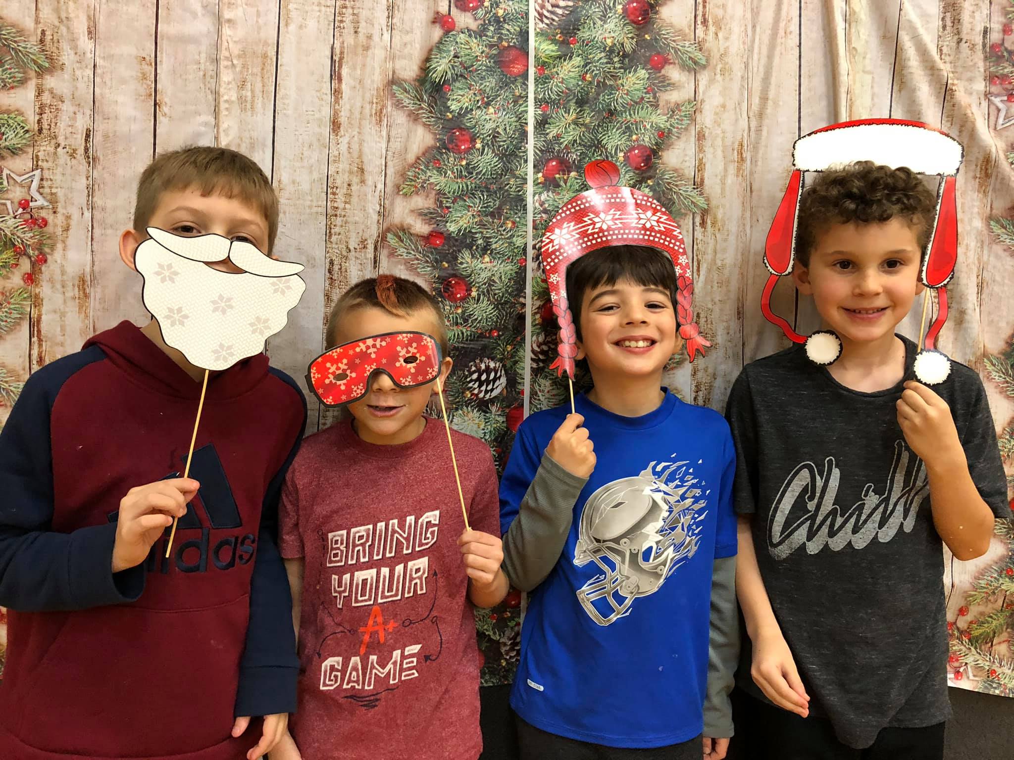 Elementary students at Holiday Lunch